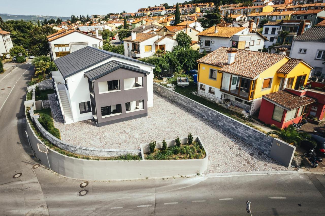 Sunsea Apartments Копер Экстерьер фото